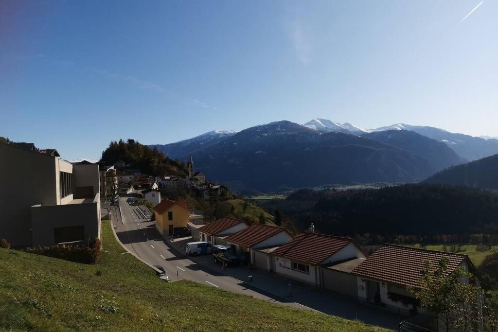 Ferienwohnung In Trin Экстерьер фото